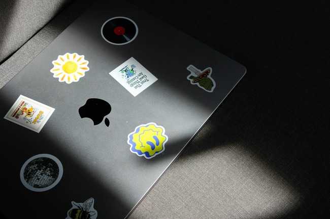 die cut stickers on apple laptop