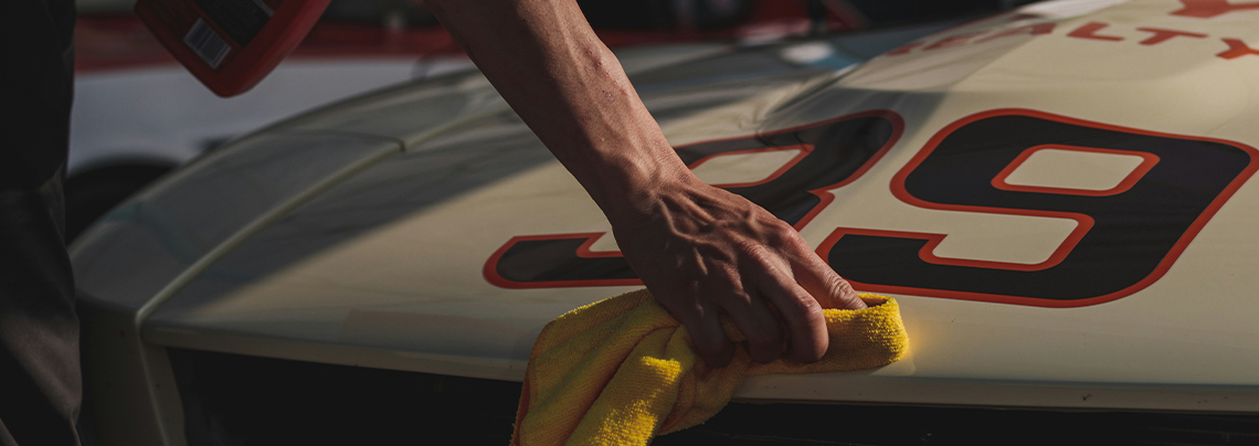 Let’s Learn 4 Steps to Remove Decals from Your Car