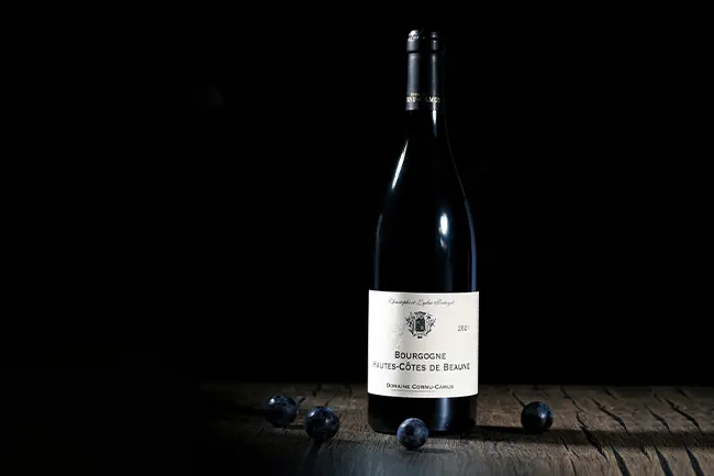 Minimalist white wine label with clean, elegant typography.